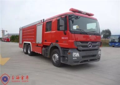 Electric Primer Pump Big Foam Fire Trucks ,Max Power 325KW Modern Fire Truck