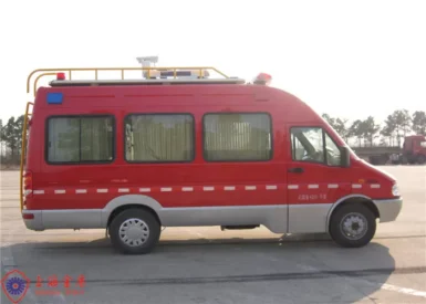 4??2 Drive Max Speed 115KM/H Emergency Fire Command Vehicles with 7 Seats