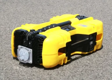 Wind Resistance 110km/H 1.8m Foldable Searchlight Mounted on Special Vehicles
