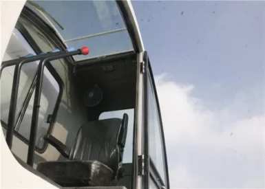 KaiFan 25T Truck Mounted Crane Fully Hydraulic Telescopic Crane , Lifting Weight 25000kg